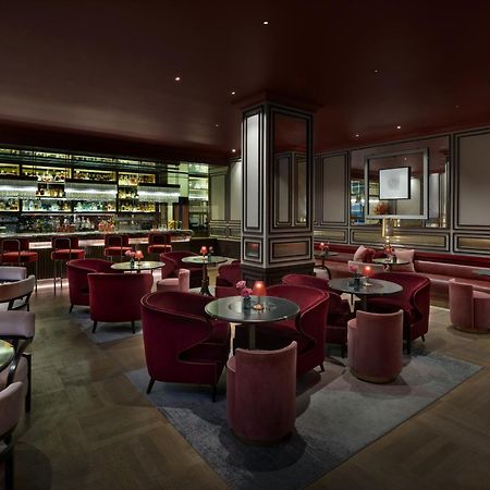 The Biltmore Mayfair Лондон Экстерьер фото The Bar at The London West Hollywood