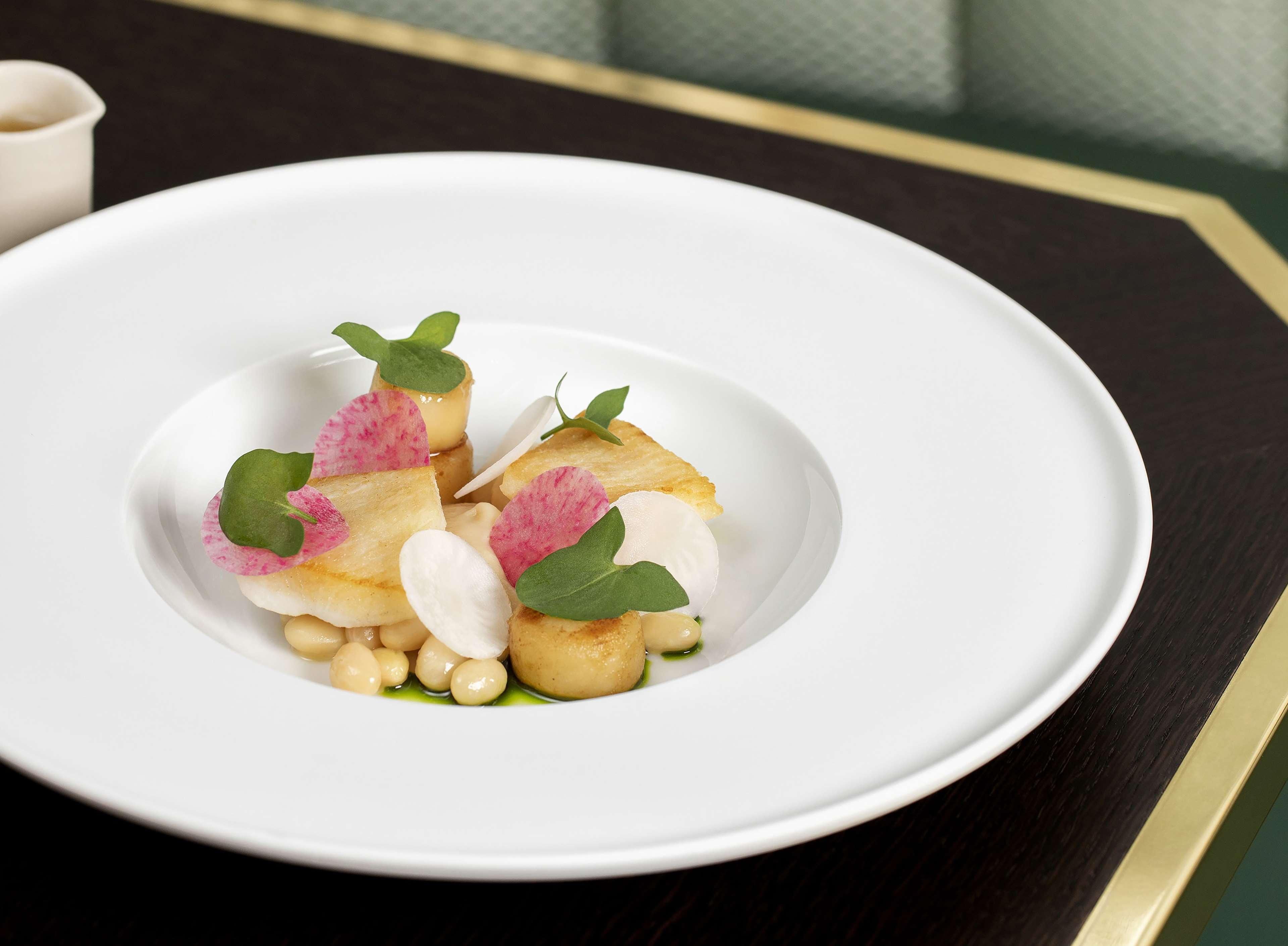 The Biltmore Mayfair Лондон Экстерьер фото A plate of food