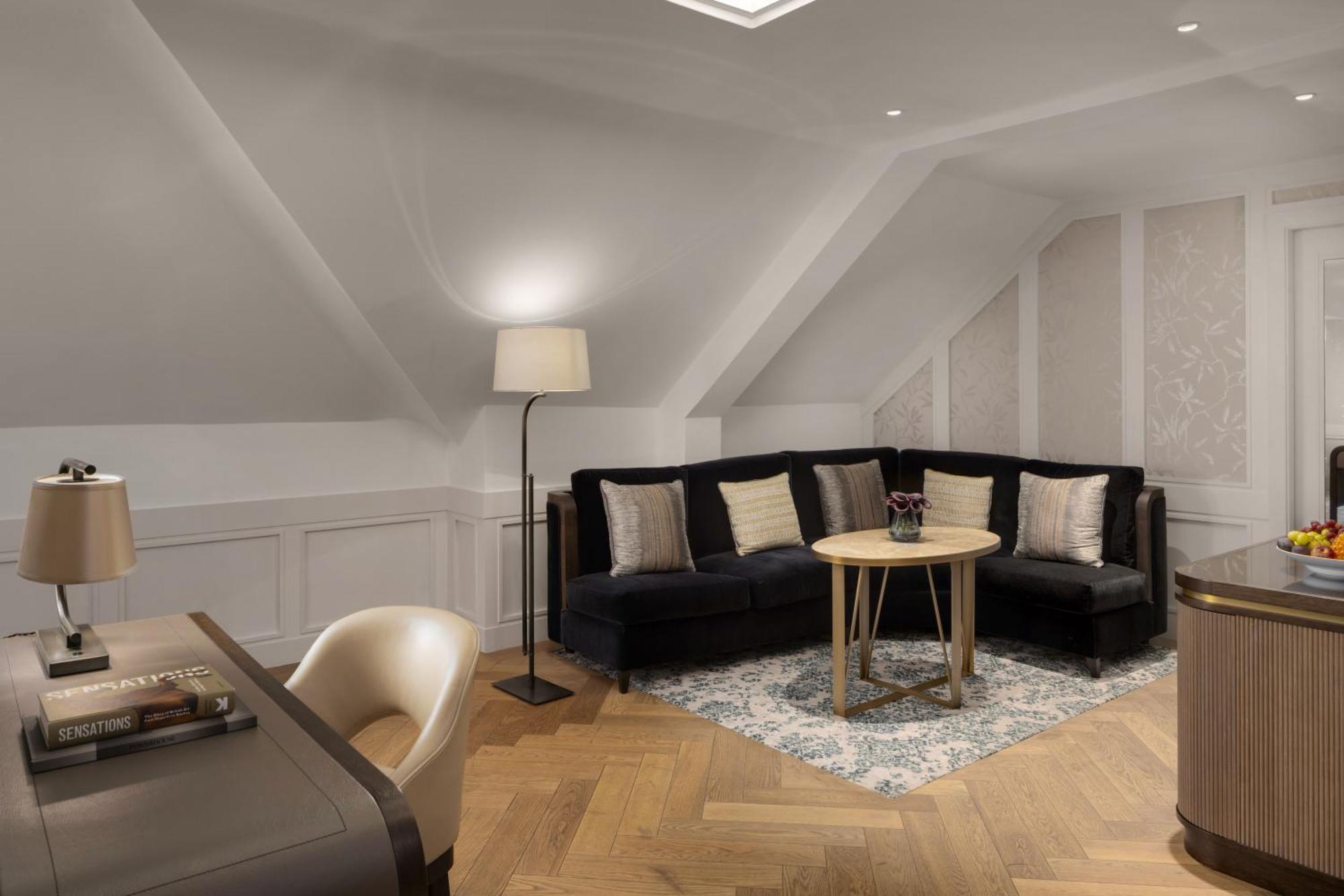 The Biltmore Mayfair Лондон Экстерьер фото A 3D rendering of a living room