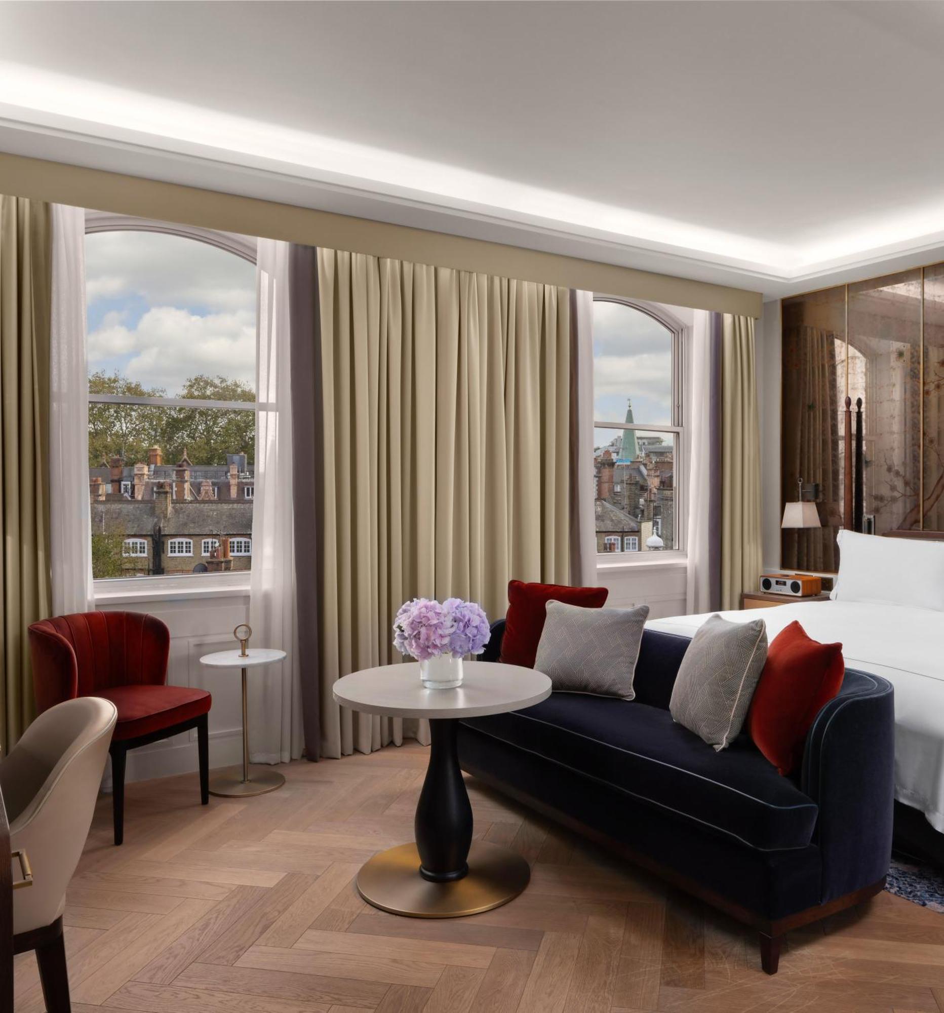 The Biltmore Mayfair Лондон Экстерьер фото A room at the hotel